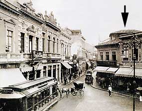 Brasserie Paulista, na Pra�a Ant�nio Prado, em 1902: centen�rio 